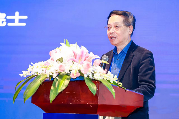 行業(yè)專家演講.png